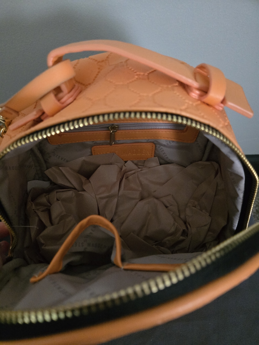 🍊 Steve Madden Sweet Mandarin Backpack - Picture 8 of 8